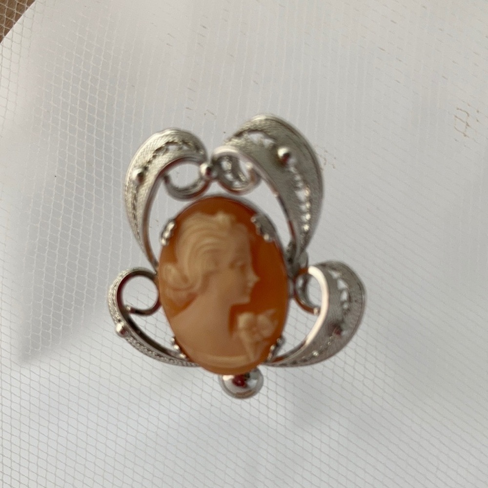 Sterling Silver Vintage Cameo Brooch - Picture 4 of 11